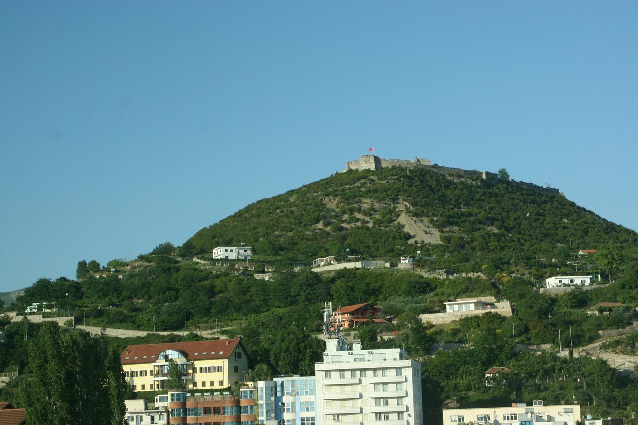 Hotel Siklad Lezhe Luaran gambar