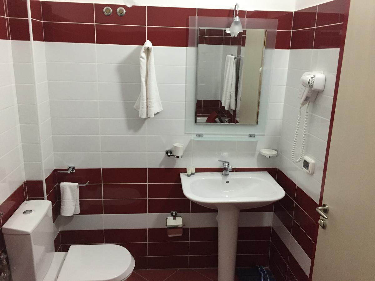 Hotel Siklad Lezhe Luaran gambar